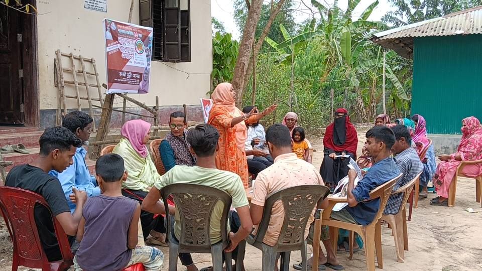 যুদ্ধ বন্ধের দাবিতে বান্দরবানে এনডিবির গণস্বাক্ষর ও উঠান বৈঠক